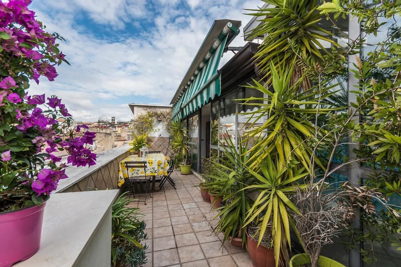 B4 Big Apartment With Terrace And View In Hystorical Centre Naples