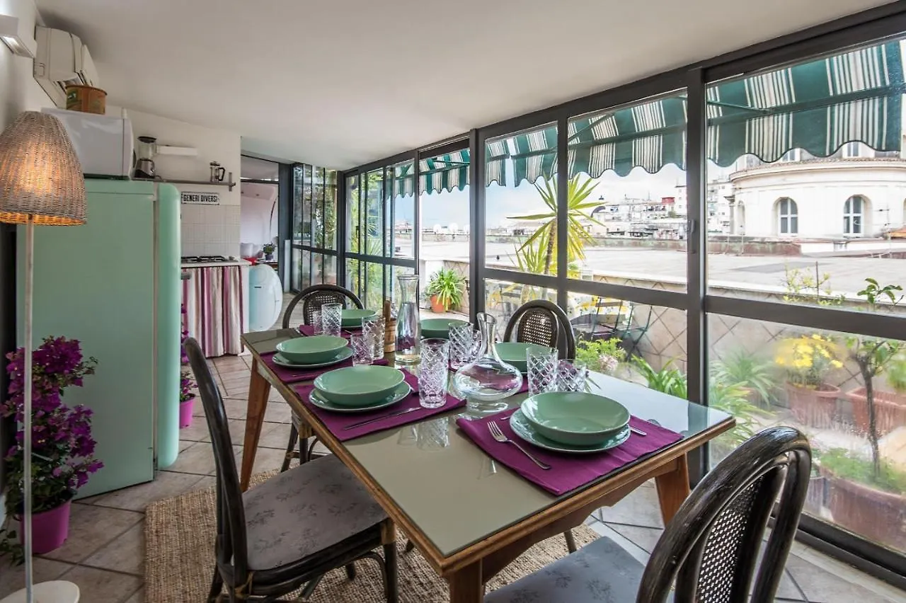 B4 Big Apartment With Terrace And View In Hystorical Centre Naples