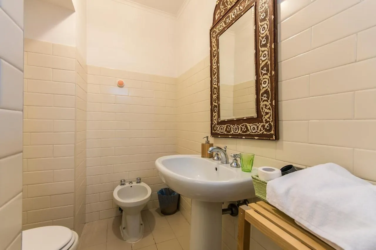 B4 Big Apartment With Terrace And View In Hystorical Centre Naples